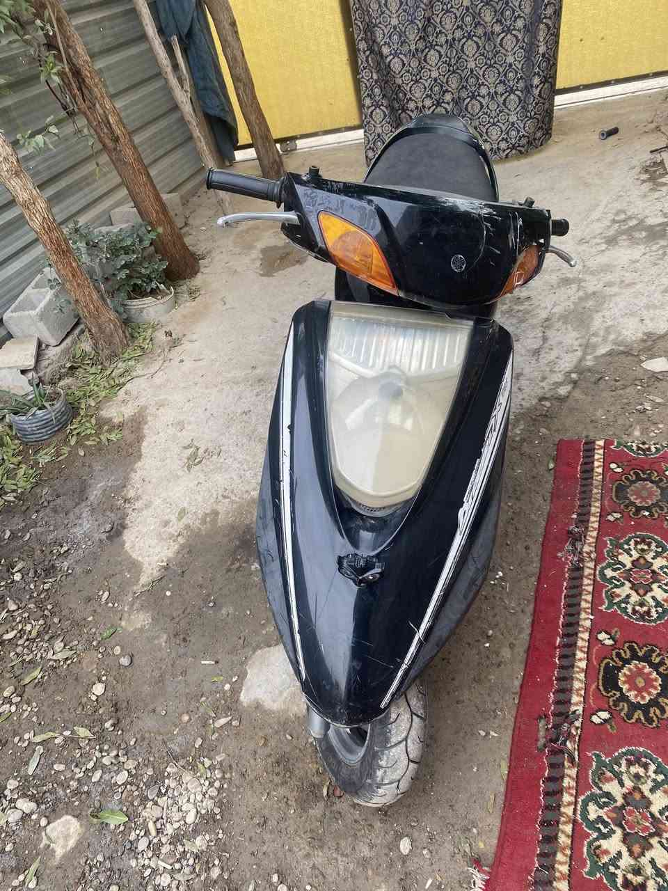 سلام عليكم دراجة بريز نضيفة شغالة نكرة مجفتة جديد شلعة ومعدل ترايك العفج نقصها بس كهربائيات شوية ينرادلها ترتيب 
السعر ٣٥٠ وبيها مجال بصيط حك الجية 
مكاني بغداد الشعلة وهذا رقمي ***********
