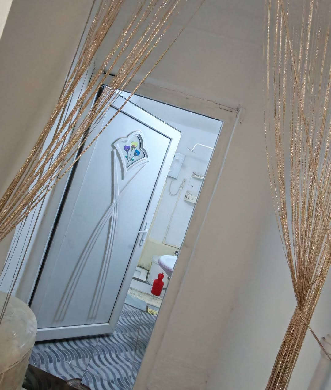 شقه طابق ٢  للايجار الموقع نادر الثانيه شارع الكشك مجاور فرن صمون السنبله ومقابل صيدليه هدى طالب بناء نظيف وموقع ممتاز خدمات كامله للاستفسار الاتصال عالرقم 0771 801 6575
