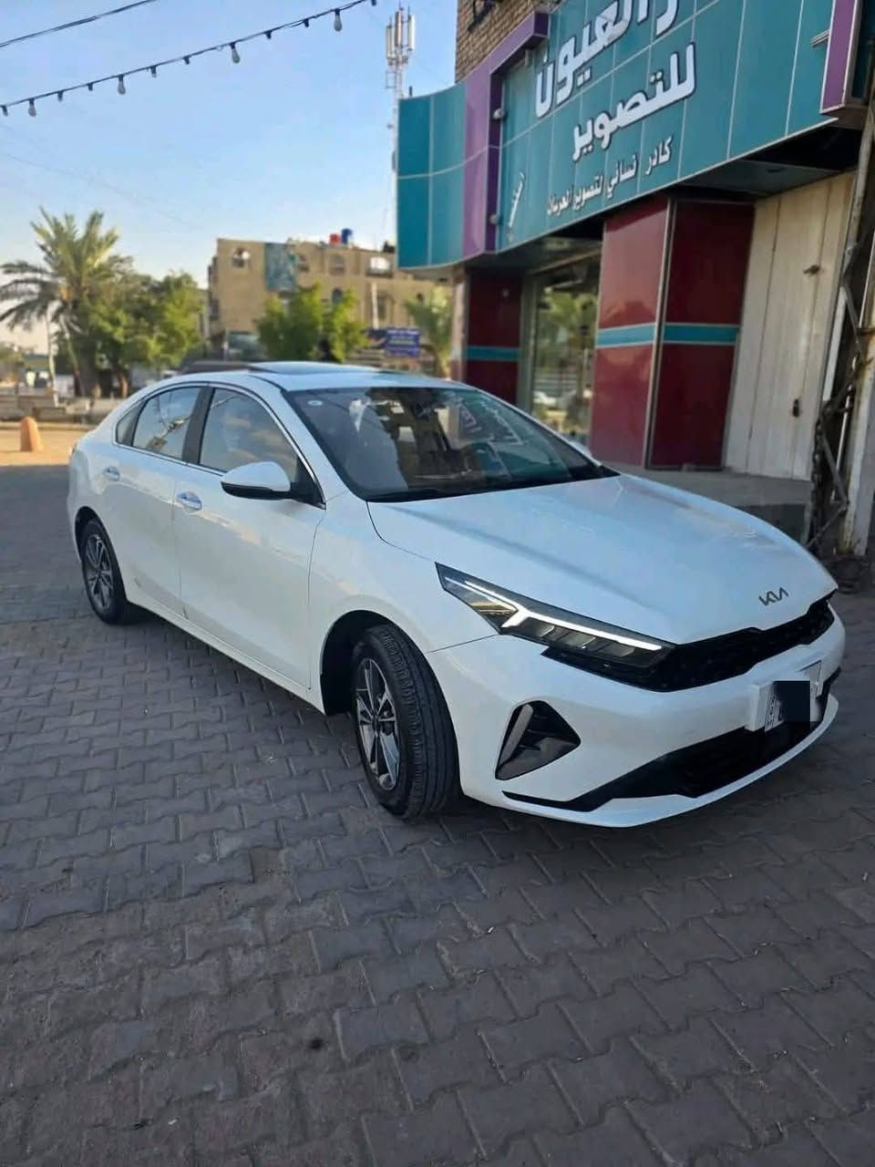 السلام عليكم.
كيا كي ثري K3 موديل 2022

الإصدار الاول تجميع الصين

فول  مواصفات

.

محرك 1500 دبل نوزل كير 8 نمر 

رقم اربيل  + تريد وكالة او تحويل 

 ماشية “ 45الف

 

🔴المواصفات 

✅️فتحة

✅️شاشه كامرة 

✅️تبريد قطعتين + لمس

✅️تحكم ستيرن جهتين 

✅كروز ️مثبت سرعة 

✅️بصمه 2 أبواب و بصمه تشغيل

✅️شاحن تايب سي شحن سريع 

✅️كير طياره 

✅️يدات نيكل 

✅️شاشه بالكير

✅️لايت لد زينون 3 عدسات متحركة + الخلفي هم لد متصل 

✅ أشاير لكزس️ متحركة 

✅المري الجانبية بيها ️اشاير + هيترات 

✅️صندوك ذكي بصمة ( يفتح عند الاقتراب )

✅️سايد بريك بصمة

✅️أوتو هولد (auto hold)

✅️درايف مود 4 وضعيات

✅️(sport+eco+smart+comfort)

شاشة عداد دجتل 

وبيها بعد مواصفات 

السيارة بيه شخط بل باب  الايسر

السعر (139) وبيها مجال لشراي 

للأستفسار اكثر التواصل على والواتساب 

(***********)

مكان السياره بغداد. 📍
