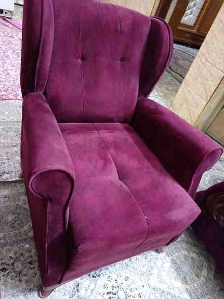 سلام عليكم تخم تركي 8 مقاعد اخو الجديد ميز طعام زان مرمر كراسي جلد 6 اخو الجديد طبلات عدد 2 وصطيات مكان مدينه الصدر ***********
