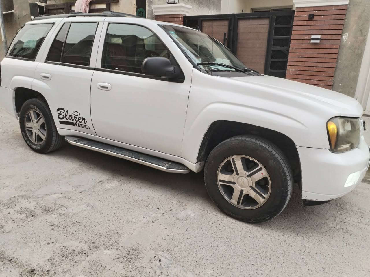 بلايزر 2007 رقم قادسية سياره مو مزاد
سيارة جاهزه للأخير بيها اربع قطع صبغ
بدون ضربة ابيع حزام 
سعر ٨٥
مكاني بغداد  ***********
