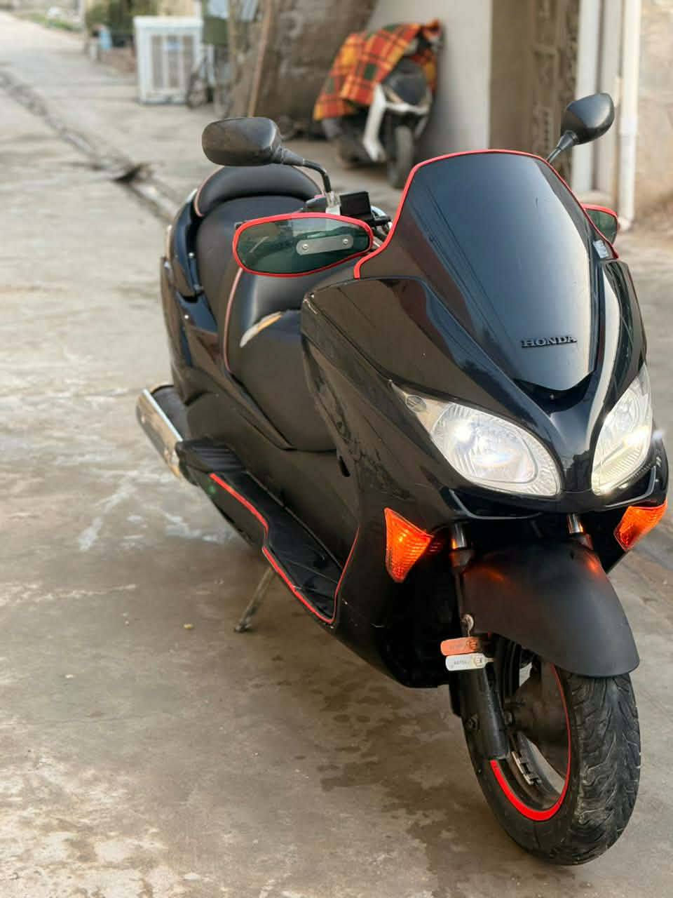 فورزا البيع 0 9 كرستال مكينه كفاله عامه كفرات 70% كفاله دراجه حلوه وعليه شلعه تخبل  مستعجل على بيعه كلش وريده 1200 قفل قفل عنوان الديوانية قضاء الشاميه رقم تليفون *********** تواجد على فيس وتساب
