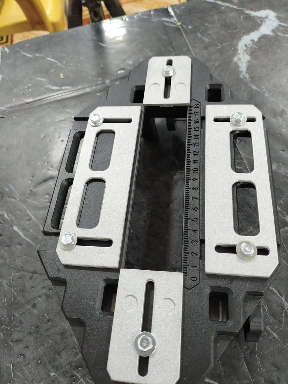 قطعه مال نجاره خلي سعرك وبالعافيه


**إذا كنت صاحب هذا الإعلان وتريد حذفه لأي سبب، رجاءا أرسل رسالة إلى الدعم الفني**