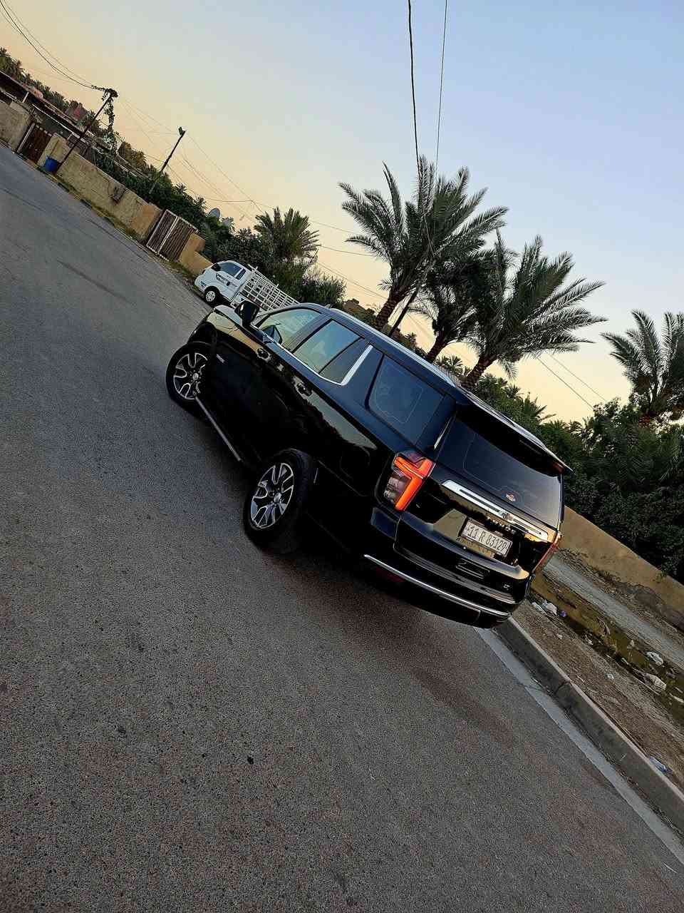 بيع او مراوس
تاهو 2023 LT وكاله المنصور خليجي فول مواصفات
السعر 445 ببها مجال
المشي مالتها 240 الف بس سياره جديده فقط تروح لمكه وترجع يعني استخدام شخص واحد من الزيرو 
بغداد بسمي رقم وهزه جديد
ببها بارد موضح بل صور باب الصدر شي بسيط
***********
*********** 

مواصفاتها معروفة 
بصمة تشغيل 
تشغيل عن بعد 
فتحة سقف بانوراما
حساسات امامية 
حساسات خلفية 
رادارت جانبية
رادار امامي
 تحديد مسار 
اربع كامرات 360 درجه
دوسات 
صندوق كهرباء بالرجال 
تبريد ٣ قطع
تبريد خلفي منفصل
اوتو ستوب
هاندبريك بصمه
مقاعد جلد
مقاعد كهربائية 
مقاعد امامية كهرباء  
ثلاجة وسطية 
اضواء led امامية وخلفية 
اضواء زنون امامية
نظام ملاحة
محرك 5300 يشتغل بانزين عادي
شاشات خلفيه
