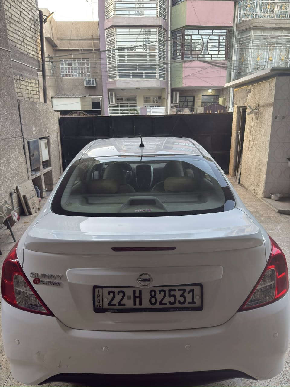 سلام عليكم نيسان سني هندي موديل ٢٠٢٤ كفالة عامة
السيارة فول موصفات شاشة 
٤ جام كهرباء 
قطعتين تبريد 
السيارة جاهزة و كاملة و على وضع الشركة حتى اول ما اخذتها دوشمتها السيارة كفالة عامة من كل شي 
ماشية ٣٤ الف كيلو سبيرها منازل و بعدها ب ضمان الشركة(٣ سنين او ١٠٠ الف كيلو متر)
السيارة رقم أربيل تريد تحويل او وكالة اني حاضر 
السعر ١٢٤ ورقة و بيها مجال
مكان السيارة:بغداد/الاعظمية
للاتصال:***********
