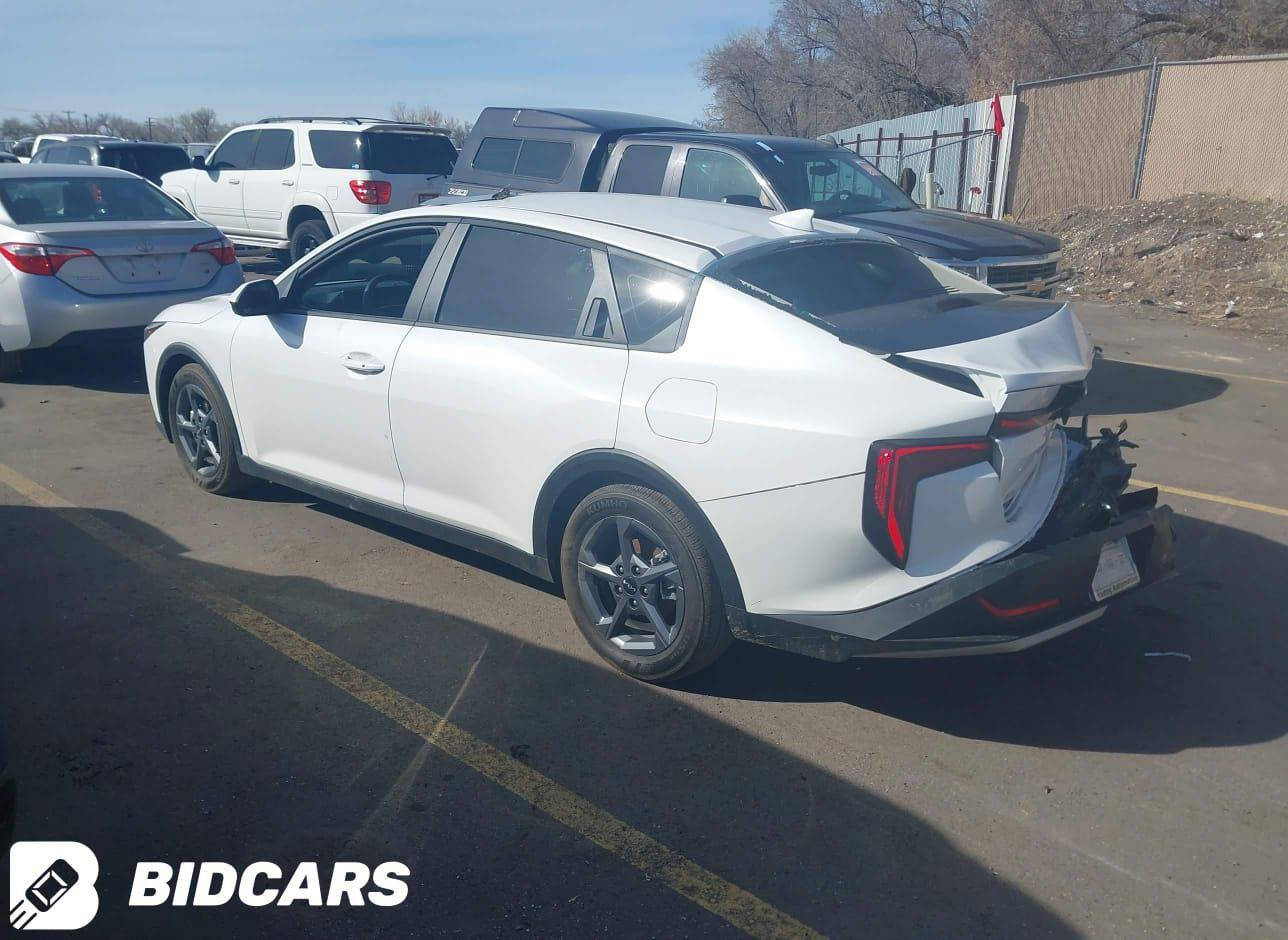 كيا K4
الموديل 2025
الضرر /واضح في الصور
المحرك/اربعة سلندر 
ماشيه/2000 ميل
 حاليا بدبي قيد التصليح 
السعر واصل للبصره بدون كمرك /127ورقه قفل
السعر  لكل من لدية كتاب شهداء / 135ورقه واصل محافظة المشتري 
للمزيد من العروض و التفاصيل الاتصال على الارقام التاليه 
***********
*********** كربلاء, العراق
