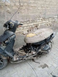 دراجه عاطله البيع 100الف 07732389796