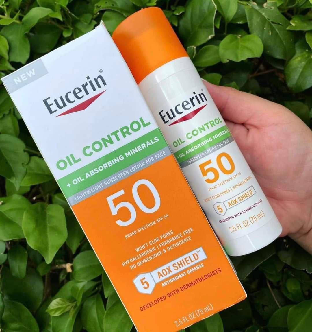 واقي شمس من يوسرين 🇩🇪✨
‏🌸Eucerin age defence🌸

واقي شمس يساعد على تقليل علامات الشيخوخة لا يُسبب الحساسية مطور من قبل أطباء الجلدية واطباء العيون
حماية من الأشعة فوق البنفسجية الطويلة / الأشعة فوق البنفسجية المتوسطة بالإضافة إلى مركب متقدم مضاد للأكسدة، 5 AOX Shield ™
تساعد تركيبته التي تحتوي على حمض الهيالورونيك على تقليل علامات الشيخوخة لمظهر أكثر نعومة وشبابًا.*

✅ افضلل منتجات يوسيرين حيث يعتبر منتج 3 في 1 ( لوشن مرطب + واقي شمس + معالج التجاعيد)
✅ خالٍ من العطور والزيوت والأصباغ والبارابين وحمض بارا أمينوبنزويك والفثالات
✅ لا يتسرب للعينين ولا يسبب الحكة
✅ مصمم ب 5 مضادات اكسدة + حمض الهيالورونيك 
✅ عامل حماية من الشمس 50
✅ يقلل علامات الشيخوخة لمظهر أكثر نعومة وشبابًا
✅ حماية من الاشعة فوق البنفسجية الطويلة / أشعة فوق البنفسجية المتوسطة 
✅ مناسب للاستعمال اليومي كأساس تحت المكياج
✅ لا يسبب حساسية 
✅ مناسب للبشرة الجافة و الحساسة 
✅ لا يسبب البثور (لا يسد المسام)
✅ فعال في إبطال الأكسدة ليحمي أيضًا من الجذور الحرة ويساعد في دعم صحة البشرة.
✅ مناسب للاستعمال اليومي كأساس تحت المكياج
المنشأ الماني🇩🇪🇩🇪

🚘يوجد خدمة توصيل لجميع محافظات العراق ٤ الاف🚘


**إذا كنت صاحب هذا الإعلان وتريد حذفه لأي سبب، رجاءا أرسل رسالة إلى الدعم الفني**