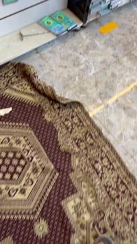 عارضات اكسسوارات عدد٣ وحده رفوف مع ميز صيانه طول ١٢٠ العرض مترين الغمج...