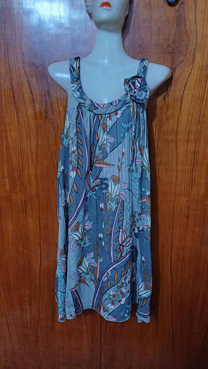 ملابس شي ان وجديد الاسعار داخل الصور وتوجد خدمة توصيل مجاني داخل الكوت فقط


**إذا كنت صاحب هذا الإعلان وتريد حذفه لأي سبب، رجاءا أرسل رسالة إلى الدعم الفني**