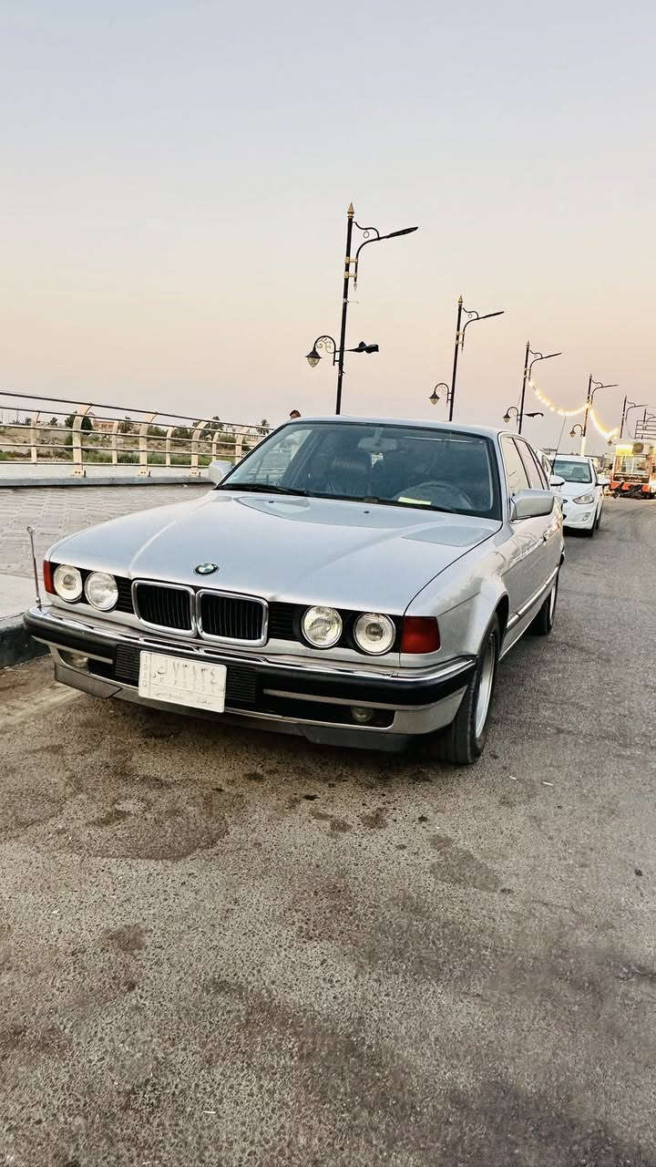 السلام عليكم للبيع بي ام 730 8 سلندر موديل 1991 رقم (***********)
