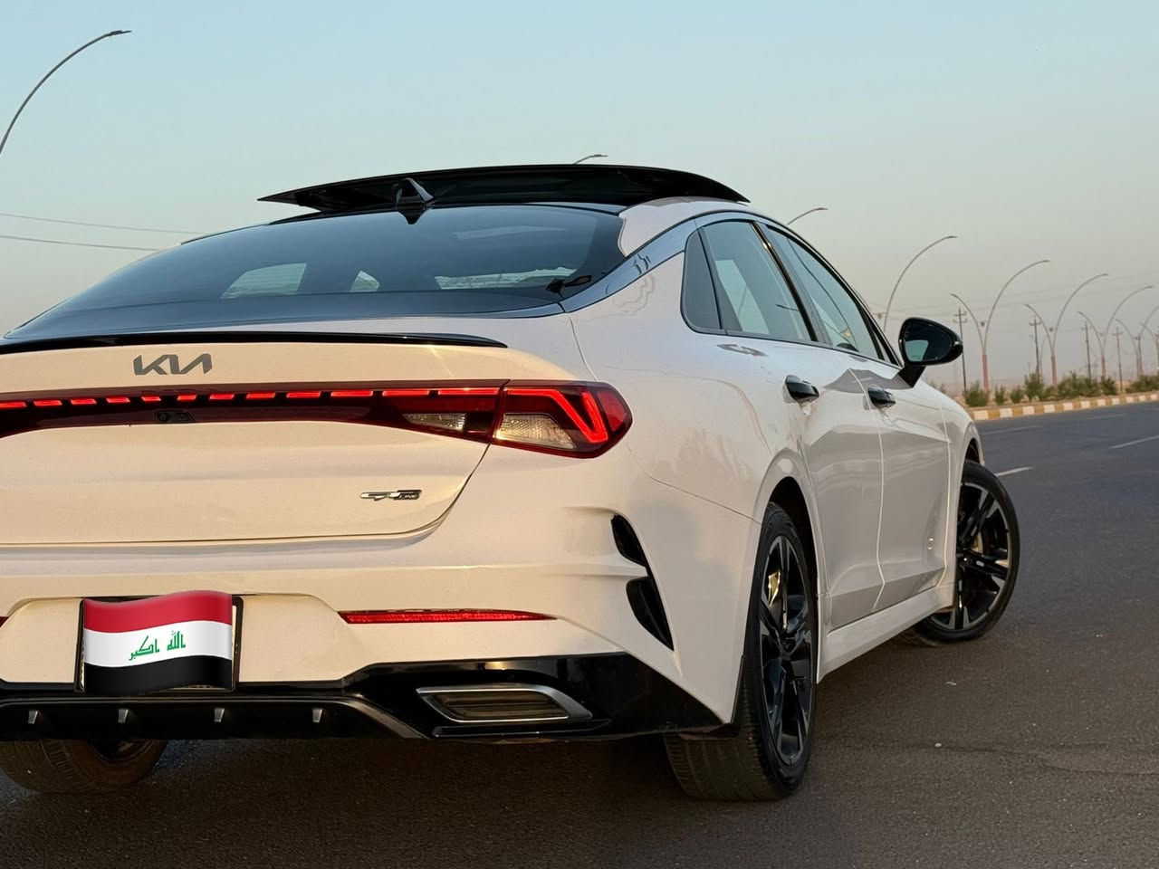 السلام عليكم K5  GT-line 2023 
وارد امريكي حادثها قبق جنطة وجزء من الجاملغ الخلفي  . الباقي كله مكفول سونارها موجود بالصور وحادثها  
ماشية ٦٠ الف كم 
رقم بغداد 
للاستفسار 
***********
