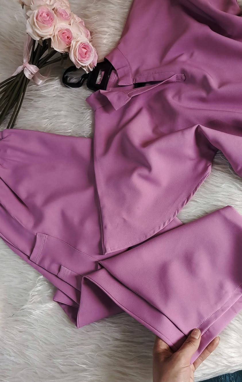 ✨
حتى أبطال الصحة يحتاجون يلبسون العيد!
سكراب طبي بلمسة عيد… راحة وأناقة تخليك تشتغل وتعيّد بنفس الوقت.
العيد أحلى لما يكون لبسك مرتب ومميز. 🎉🩺
✨
خياطة ريفال Reval 

خياطي حسب الطلب ❤️


**إذا كنت صاحب هذا الإعلان وتريد حذفه لأي سبب، رجاءا أرسل رسالة إلى الدعم الفني**