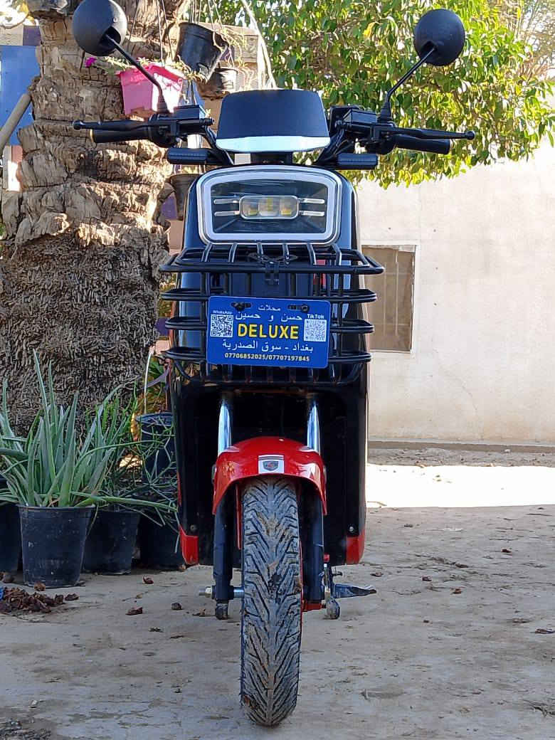 سلام عليكم شباب عندي دراجه R7نضيفه صار شهرين من شتريت سعر 550 بطاريات كلش نضيفه رقم ***********
