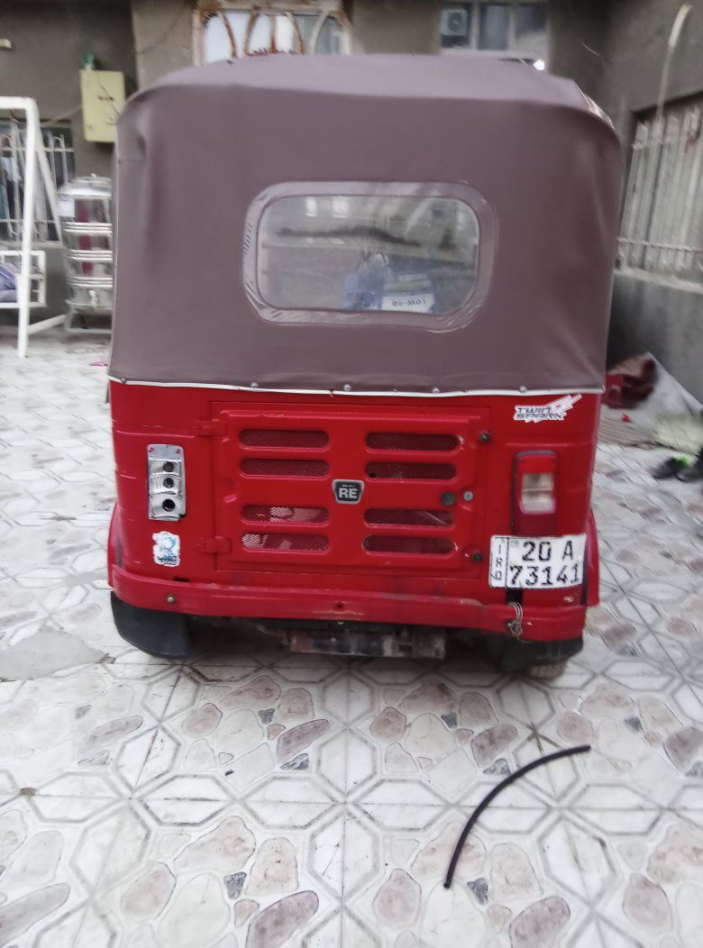 سلام عليكم  تكتك موديل 18رقم سنويه انكليزي تحويل ثاني يوم مابيها اي اخياس كهربائية كلها شغاله بس البك لايت يرادله تبديل مثل مشوفون بصوره محركها مال 20لا تنقيص ولا تبخير اكسل وكيل خير من الله السعر ‭‭5300‬‬بيها مجال حك الجيه مو شراي لا يتصل ولحد يكسر بسعرها أسمعك كلام محلو موجود فيس وتساب رقمي ‭‭***********‬‬ مكاني ديالى الخالص
