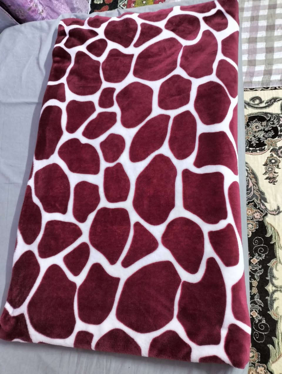 السَلٱمٌ عـَلـْيگمّ-ۈرحـْمّـٌة ٱللـّہ ﯙبُرگـّاتہ
للبيع لحف باله نظيفات بيهم نفرين وبو نفر مع كوشات اكبار جدا جدد بعدهم العنوان يم شارع حيفاا الشراي خاص


**إذا كنت صاحب هذا الإعلان وتريد حذفه لأي سبب، رجاءا أرسل رسالة إلى الدعم الفني**