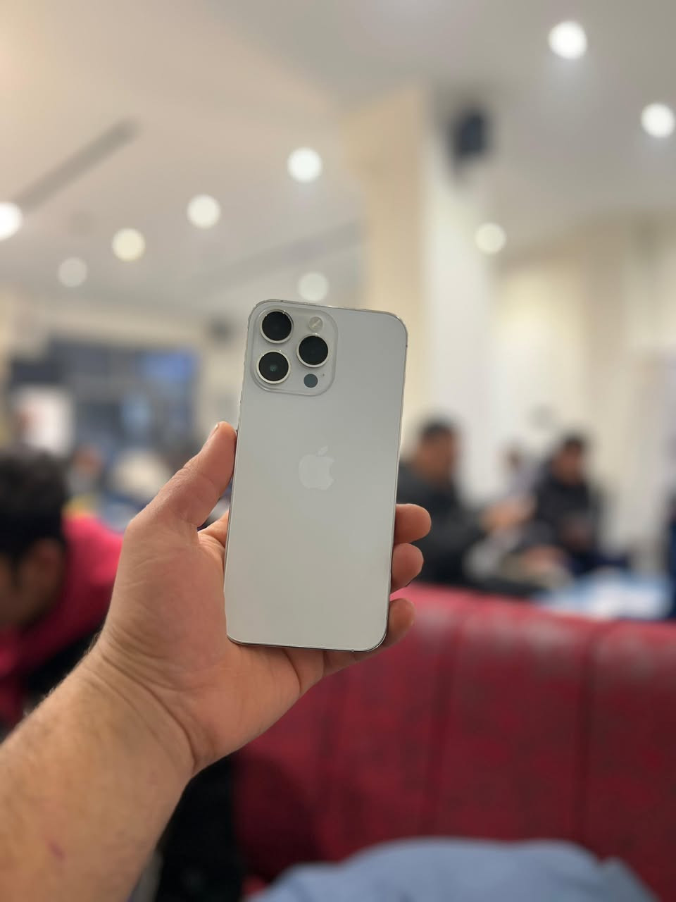 14PROMAX
نضافة 100/100 دبل شريحة حالة وكالة كسر كارتون قبل 3ايام أكتيف بطارية 100  سعر 950 ألف أو مراوس ب 15 برو ماكس شرط نضيف رقم الهاتف: ***********
