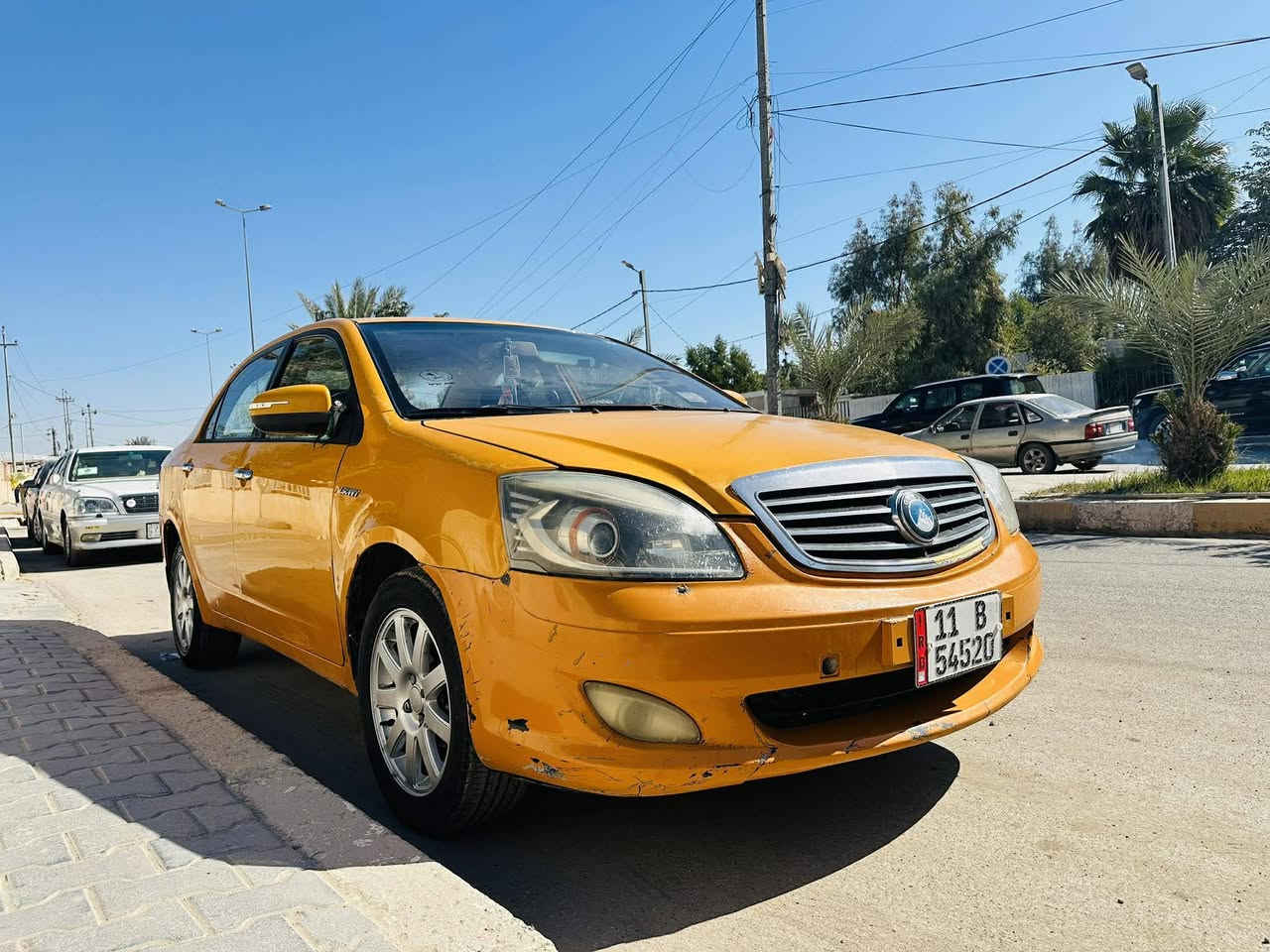 جيلي موبل 2013  مكفوله كفاله عامه كير مكينه ماعد الخياسات ملكطات  رقم بغداد انكليزي بسمي السياره جاهزه من كلشي السعر 42 وبيه مجال  مكلف بنشر. رقم مالك السياره ‭0781 811 5450‬
