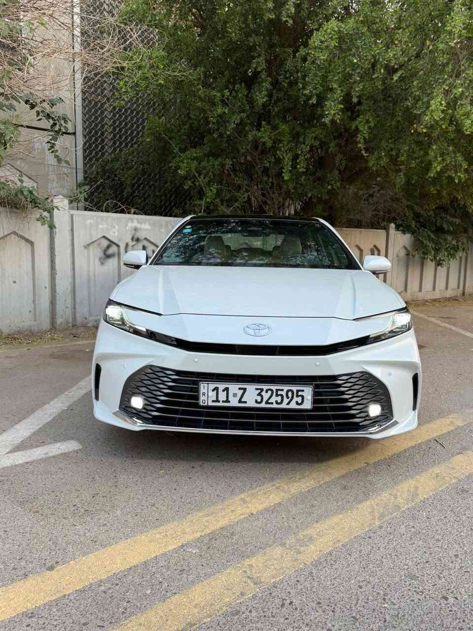 تويوتا كامريGLE   2025 ♻️
‏Toyota Camre   HEV 2025 ♻️هايبرد
عداد المسافه km
19500 الف
بلد المنشأ : خليجي SAS تحت الضمان
سعة المحرك 2,5L هجين
مقاعد جلد + كهرباء + تبريد 
شاحن موبايل اصلي (وايرلس)
رادارات جانبيه
لد امامي ليلي ونهاري
لايت زينون LED + بك لايت LED
اشاره مرايه 
مفتاح التشغيل بصمة + دخول ذكي +صندوك بصمه
شاشه الحجم الكبير
أوضاع القيادة  Drive Mode
حساسات ضغط اطارات
تبريد شاشة مناخين منفصلين 
قطعتين تبريد
هاند بريك كهرباء 
كروس سرعه
‏ Auto Hold  أوتو هولد 
انظمه القياده :سبورت ،نورمال،eco
فقط بارد  بسيط بالجاملغ الخلفي وحافه الباب وموضح بالصوره + فديو
السعر 28.000$ وبيها مجال 
الموقع بغداد حي الجامعه 
رقم الهاتف ***********
