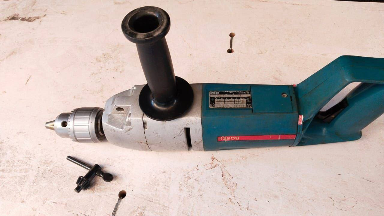 عرض لفترة محدودة لغاية يوم الاحد 3/22 السعر 130 الف مع التوصيل فقط دريل بوش صناعي طوبة 16 ملم استيراد مؤسسة الماني اصلي مستعمل نظيف ارميجر وفحمات بلادي شرط الفحص وضمان يوجد توصيل كل محافظات العراق للتواصل ***********
