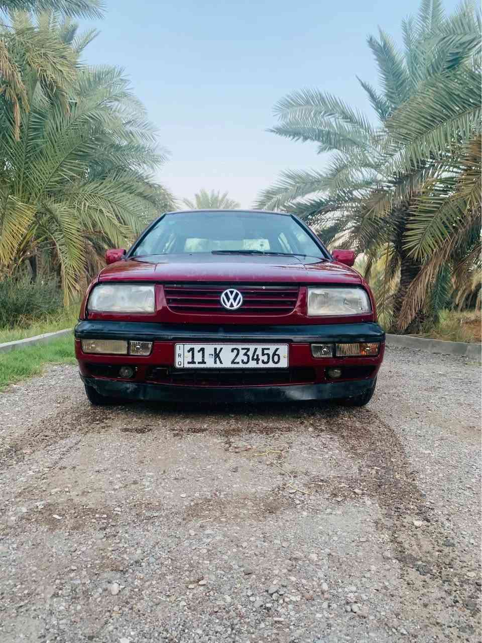 السلام عليكم 
فنتو 1995

رقم بغداد مميز باسمي

مكينه 2000متقصر لو شعرايه 
 كير اوتو خير من الله 
حماوه 70ثابته
تبريد ثلج
فيتبم جديد
درايمات داخلي وخارجي 
سنتر لوك
جام كهرباء
تخم تاير جديد
السعر 40
العنوان بابل
*********** حلة, بابل
