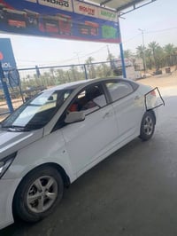 اكسنت ابيض • ٢٠١٣ • رقم بغداد