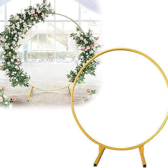 كوشة كاملة مجهزة ***********  للبيع 
ستان 3متر مربع  سعره 60 الف 
قوس دائري سعره 40 
شازلونا سعرها 100 جديدة كلش 
دنك هرميات  ثنين سعر الوحدة 40 
 وكلشي كدامك
