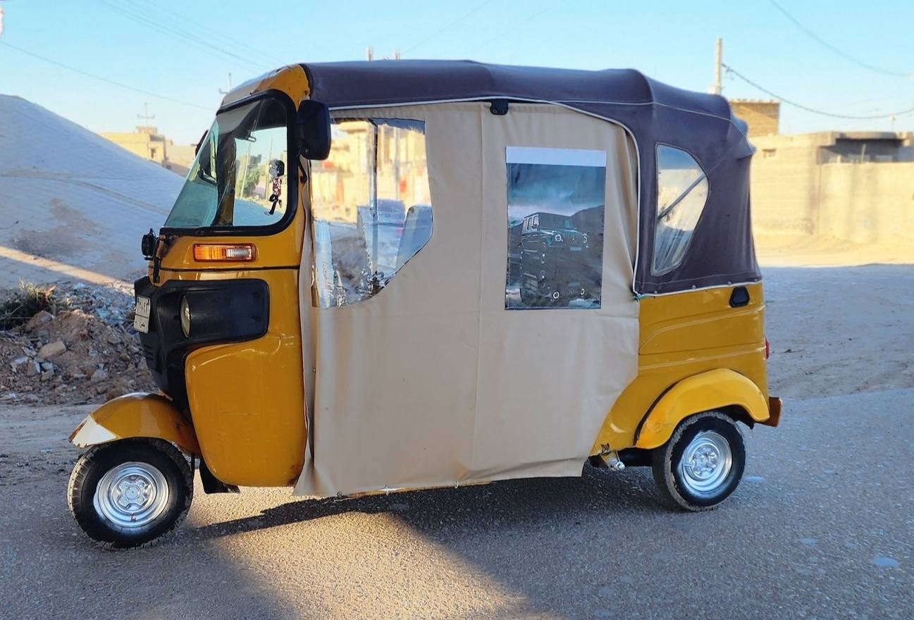 سلام عليكم شباب تكتك للبيع مديل 2021 رقم وسنويه بصره تكتك جاهزه نكره سلف كهرباءيات كله شقاله تخم تاير جبلي كاعيات ودوشمه مكينه ناعمه كشره كدامكم شوف العين  حلوه خياسات ما معمره تكتك جاهزه للشقل مكاني البصره القرنه والسعر ب6500وبيه مجال حك جيه وهاذه رقمي (  ***********. )
