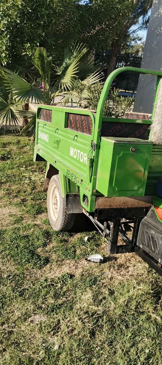 سلام عليكم ستوته للبيع مكاني بغداد فلكه سلما***********
