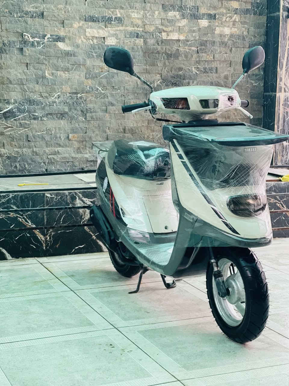 دراجة ياماها اخو سفر رمپة دراجة كلة عل شركة ماملعوب بي كلة
عل بيلاد شرط فحص
محرك بيلادي ما مفتوح شرط كابريتر بيلادي شوتة  فيت پم صالنصة
كلة عل بيلاد شرط فحص فيتر كهربائيات كامل شغال نكرة سلف
كيجات سرعة بانزين كلة شغال
كفر بيلادي تايارات بيلادي لوك باتري جديد دراجة سفر ماشااللهّ مابي اي نقص شرطل نشاط فول
سعر450
رقم موبايل***********
 عنوان كركوك شورجة يم مطعم حمة ناصر
