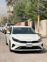 كيا فورتي 2022رقم بغداد.  07727473766 سعر 142ورقه  مكانه بغداد Colombo...