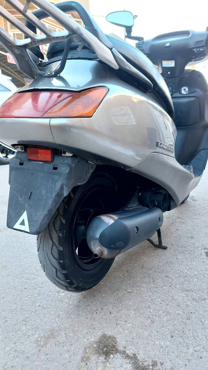 سبيسي ياباني جاهزه كفرات مكينة بوش وبستم رايمر ناعمة كابريتر اصلي شلعه معدل كهربائيات قفل الجنطه قفل ستيرن كله شغال العنوان كوت الزهراء *********** الخاص مغلق
