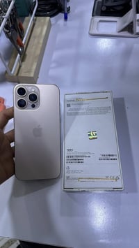 مبايل 16pro maxs ماستر بطاريه 98 نظافة 100‎%‎ مكفول لون ذهبي مثل ما مو...