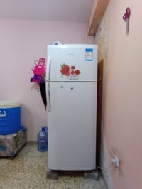 ثلاجة للبيع • سعر خاص