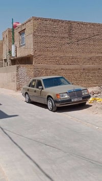 مرسيدس ١٩٨٦ • رقم اربيل • مكينه ٢٥٠٠