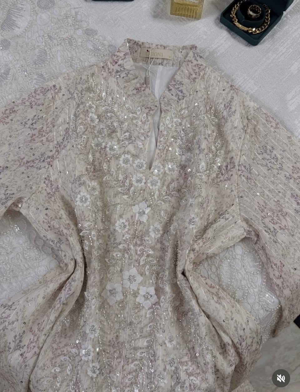 مرحبا بنات كلبيه جديده غير مستعمله السعر 60 تجنن ثكيله وفخمه للعيد


**إذا كنت صاحب هذا الإعلان وتريد حذفه لأي سبب، رجاءا أرسل رسالة إلى الدعم الفني**