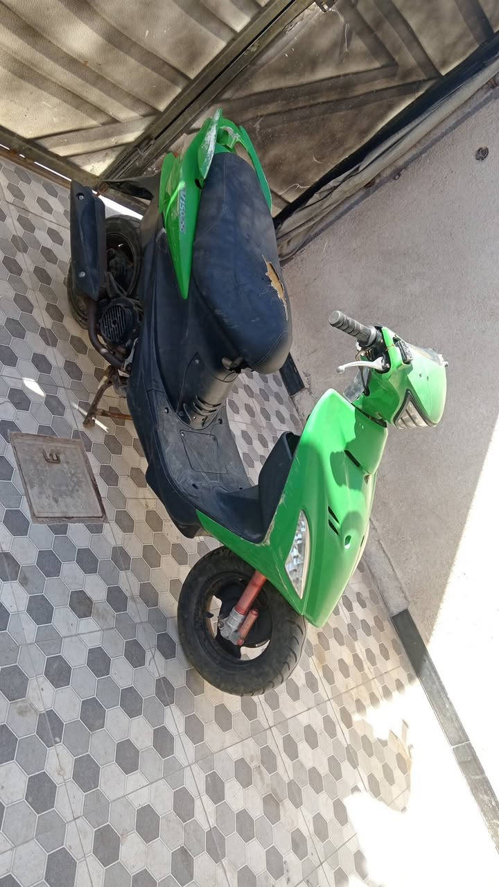 دراجه اف اس للبيع نضيفه كفراته كامله كهربائياته شغاله سلف هندر شغال بيه نقوصات بصيطه مكينه توني شاده دبلات مبدلهن سعر ٢٥٠ وبيه مجال عنوان ابو الخصيب طريق صحراء رقم الهاتف ***********
