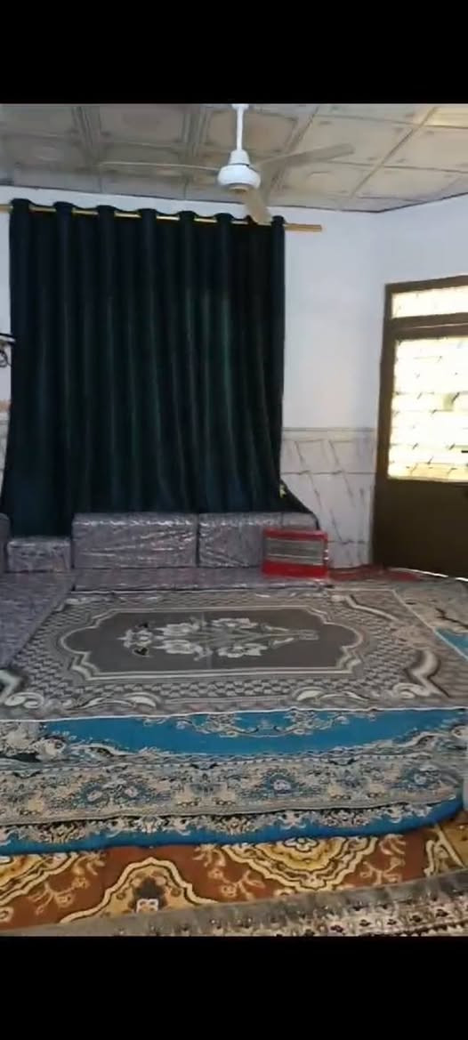 🔥 فرصة للبيع في كربلاء / حي الامامين 🔥

دار مرتب ونظيف جاهز للسكن مباشرة ✨مناسب للعائلة وبسعر ممتاز مقارنة بالمنطقة

🏠 التفاصيل:✔️ المساحة 100 متر✔️ واجهة 10 متر✔️ غرفة + صالة + استقبال✔️ مطبخ + صحيات✔️ تشطيب مرتب وحديث✔️ موقع هادئ وقريب من الخدمات✔️ السند طابو زراعي

الدار نظيف جداً ومعاينة الواقع خير دليل 👌السعر قابل للتفاوض للجادين فقط.

📞 للاستفسار: *********** كربلاء, العراق
