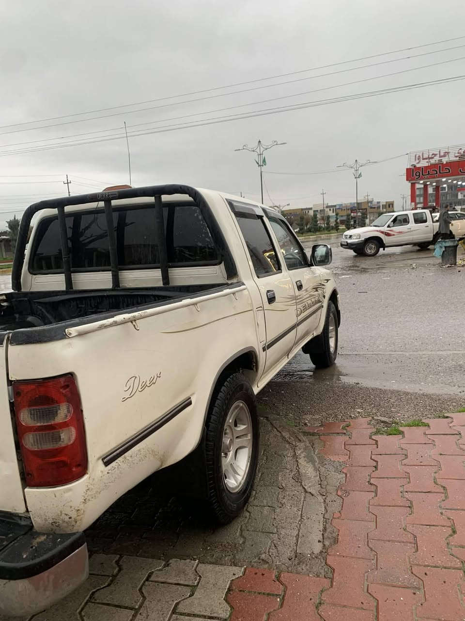 سەرەتا بەناوی خوای گەورە
دێر2007لۆک مەکینە بەخ مەنەفێست ئەسڵی
ناوسور چوار جام کارەبای تەبریت لەسەر سویچ
قوفڵ مەرکەزی چوار تایەو ویلی لۆکی بۆ بەستراوە 
تندوتۆڵ و بێمەسرەف گێڕو مەکینەو ئەکسلی بەشەرت
ناوسور بەرەدەرگاو داشبولی لۆک خایسی نیە.
سعری 47گەڵاو مەحامەلە.
شوێن ڕانیە حاجیاوا 
***********
گەرمووشتەری تەلەفون بکە جوابی کۆمێنت نادەمەوە
