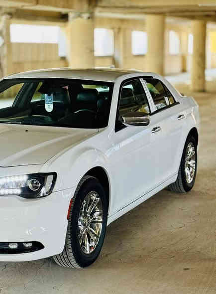 السلام عليكم 
كلايسلر اوبامه 2019مواصفات  S(GOLD)
فول عدى البنوراما
رقم اربيل تحويل وكاله حاضر
وارد كندي كفاله فقط بيه كارت
گد شبر + بگصة البنيد صبغ شبرين
عندي بيه سونار
سياره جاهزه من كُل النواحي
جديده كارتون
ماشيه 112mil
السعر 285 وبيه مجال للشراي
مكان السياره ميسان العماره
***********
