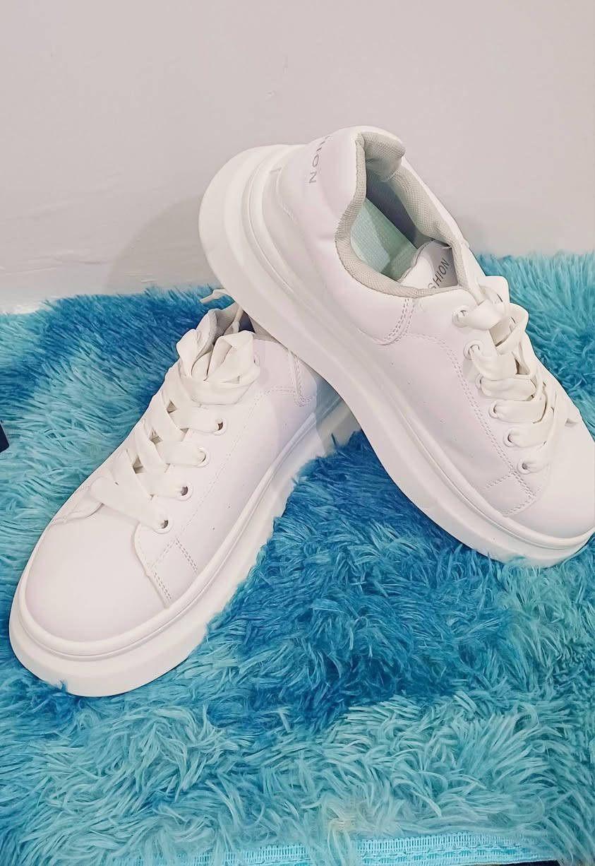 حذاء كاجول رياضي بهذا الجمال لون ابيض انطيني سعر ولبست العافيه قياس ٤٤. 🌺🌺


**إذا كنت صاحب هذا الإعلان وتريد حذفه لأي سبب، رجاءا أرسل رسالة إلى الدعم الفني**