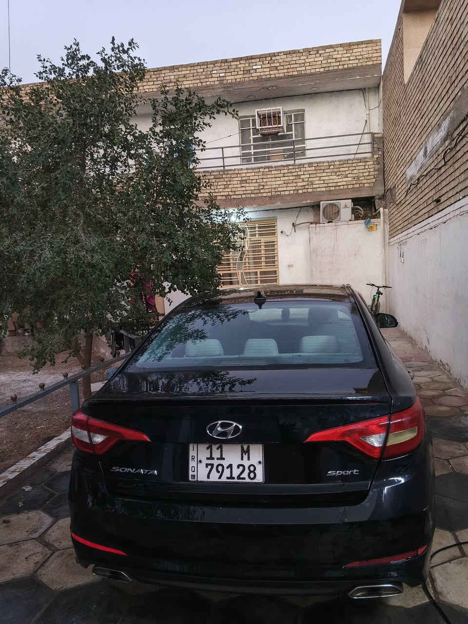 سلام عليكم سوناته موديل 2015
رقم بغداد باسمي تحويل مباشر 
مكينه 2400
ضررهة فقط بابين 
أمريكي 
السعر 115وبيهة مجال قليل 
المكان بغداد الشعلة 
رقم الهاتف ***********
