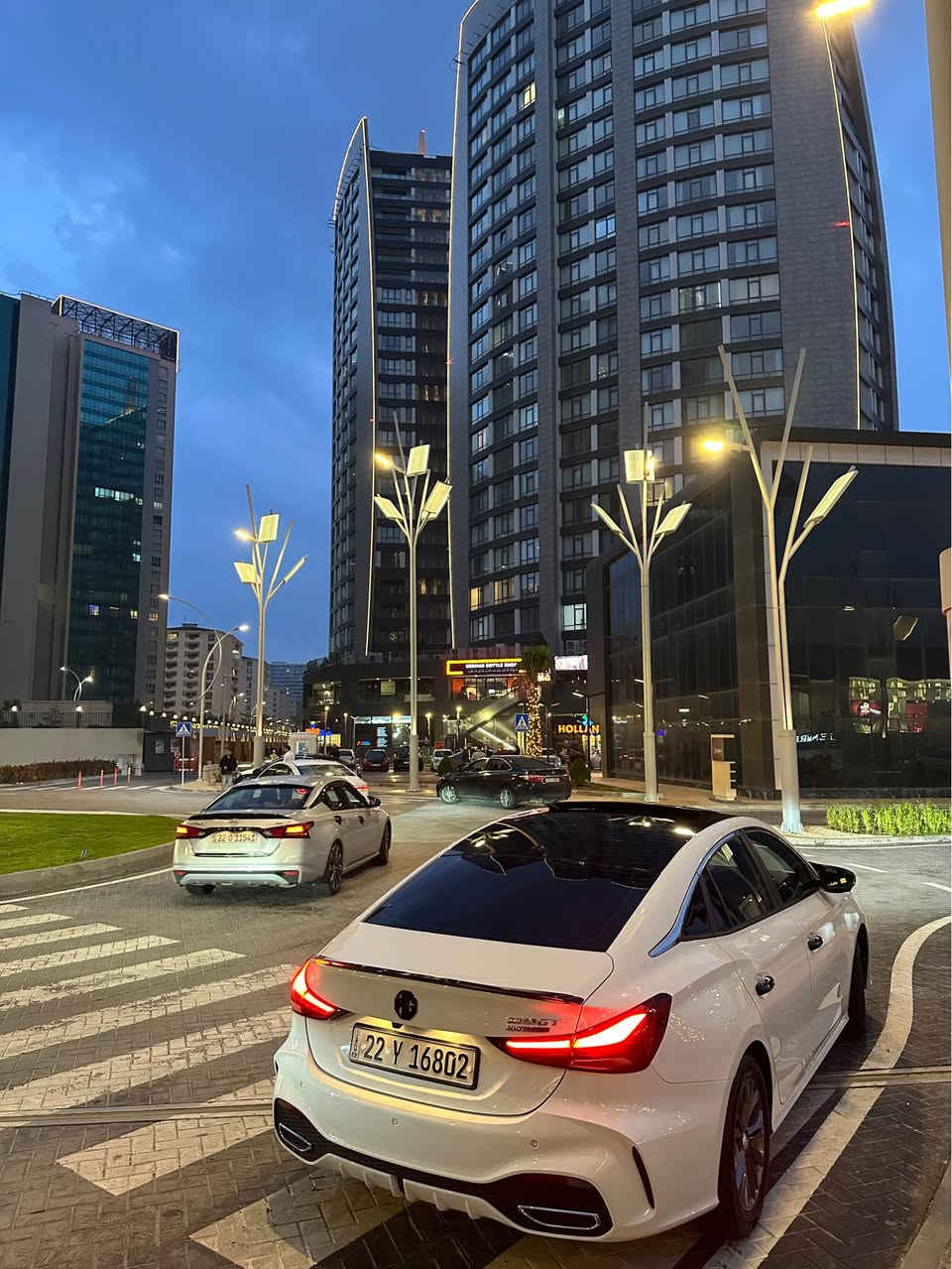 Mg gt2025
سیارەکە فول مواسەفاتە شاشە ٥ کامێرا بەسمە برێک بەسمە سلاید ئۆتۆهۆڵد لاید زینۆن 
تەنها٢٠هەزار رۆشتووە
هیچی نیە 
کامل کەمەلایاتی بۆکراوە 
*********** أربيل, العراق
