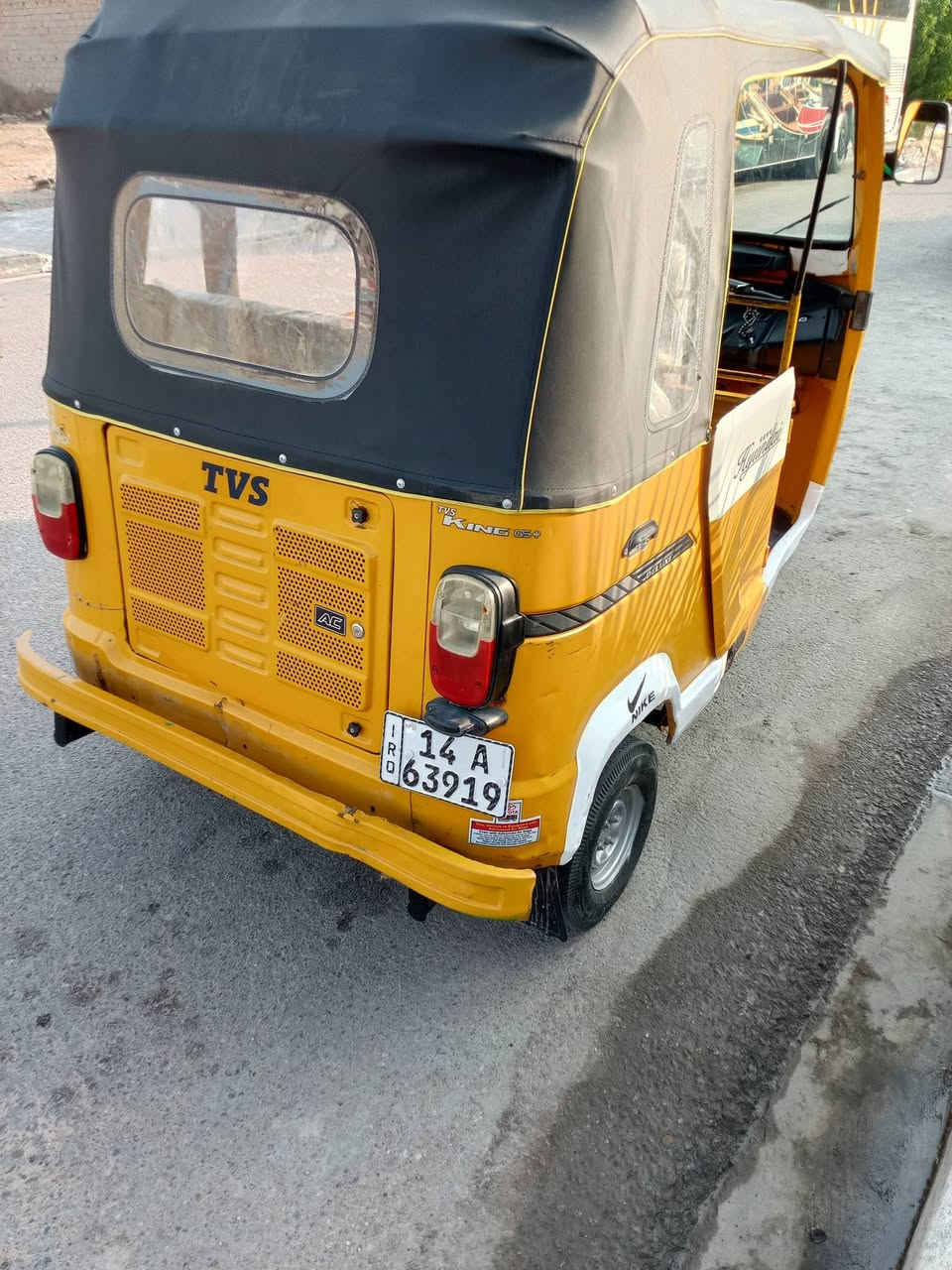 السلام عليكم تكتك للبيع موديل 2020تكتك بدي كفاله مكينه بس قبق ولفات مبدل مكان القبله ***********
