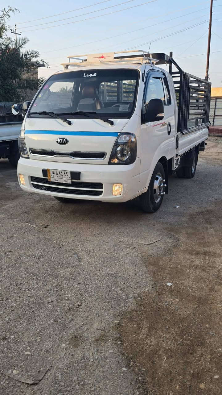 سلام عليكم سياره كيه فحل موديل ١٧ فول وربع مواصفات دشبول نفخ مكينه سبلاين خير من الله المكان ناصريه السعر ١٣٥ وبيه مجال سياره مال جناي مبايل *********** مداور ثاني يوم
