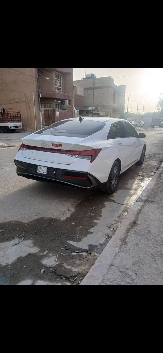 سلام عليكم الانتره افانتي موديل 2024 فول مواصفات كشنات تدفه تبريد بصمه تشغيل عن بعد سعر 130 بدون رقم دخول جديد رقم الهاتف ***********
