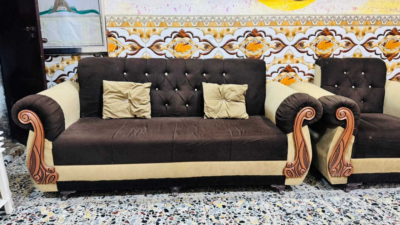 تخم للبيع ب400بي مجال بسيط بعده جديد ماصار هواي ماخذي سوينا تزكام بلوك اسود 10 مقاعدوطبلات ب65الف جدد بعدهن


**إذا كنت صاحب هذا الإعلان وتريد حذفه لأي سبب، رجاءا أرسل رسالة إلى الدعم الفني**