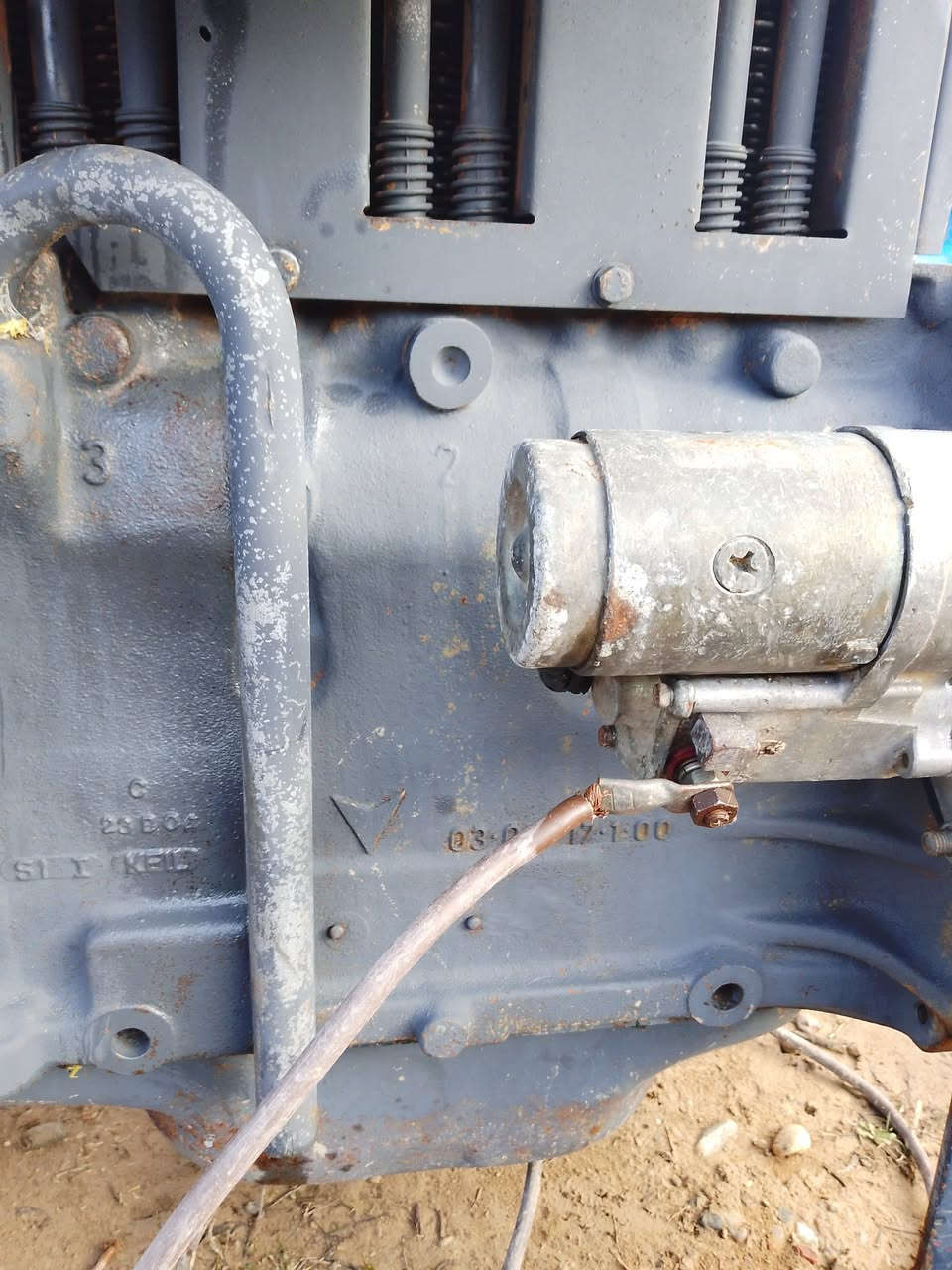 محرك دويز 3 بستم للبيع شرط شغال لاصرف ولا بخار ستندر اتصال ***********
