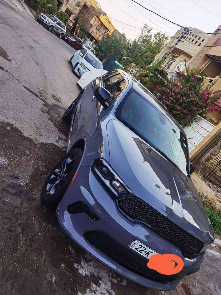 ملاحظه مهمه اني مو صاحب السياره للمعلومات الاتصال 0️⃣7️⃣9️⃣0️⃣1️⃣8️⃣6️⃣6️⃣1️⃣0️⃣5️⃣
🔹 النوع: دودج دورنكو
🔹اللوحات : انكليزي اربيل مميز 
🔹 الموديل: 2021
🔹 المحرك: 6 سلندر V6
🔹 ناقل الحركة: أوتوماتيك
🔹 الدفع: رباعي 4×4
المواصفات:
فتحة سقف
مقاعد جلد كهربائية
تدفئة مقاعد أمامية
تدفئة المقود
داخلية حمراء فاخرة
شاشة معلومات وترفيه
تحكم بالمقود
مثبت سرعة
أنظمة أمان (ABS – مانع انزلاق – توازن إلكتروني)
مكيف هواء قوي
🔹 المشي: 60,000 كم
🔹 الحالة: نظيفة جداً – شبه جديدة
🔹 الحادث: ضربة خلفية
🔹 الإطارات: جديدة
🔹 الرقم: مميز
📞 للاستفسار والتواصل:
*********** بغداد, العراق
