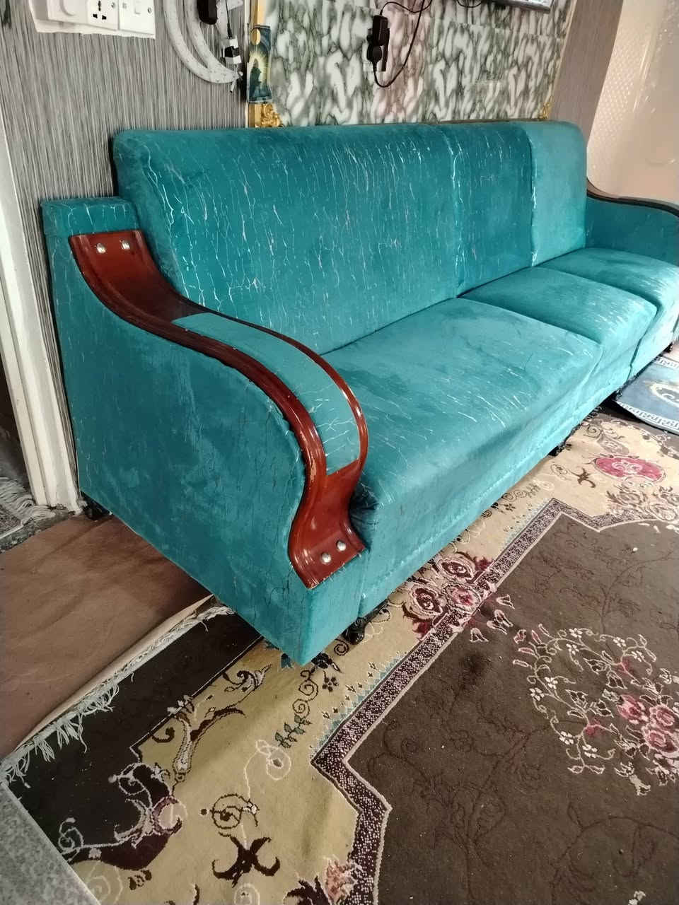 سلا عليكم
تخم صغير البيع
مرتب ونضيف سعره150 بي مجال قليل
مكان مشتل *********** وتساب /خاص مفتوح
